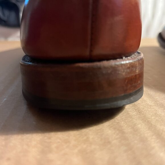 Allen Edmonds \